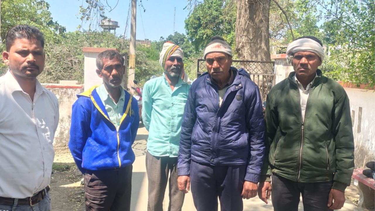 बदायूं में डंपर की टक्कर से बाइक सवार युवक की मौत, दो मासूम बच्चों के सिर से उठा पिता का साया