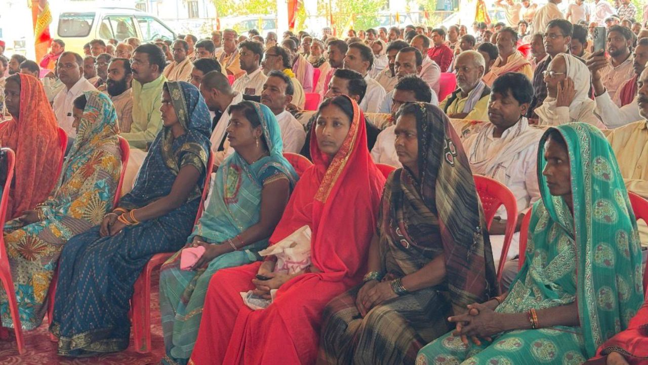 A large number of women attended the conference.
