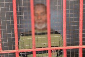 Gorakhpur Crime: फर्जी कागजात से जमीन बेचने का बड़ा खेल बेनकाब, पुलिस ने शातिर चोर को दबोचा