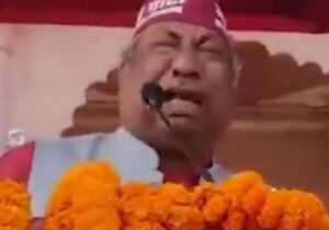 गोरखपुर में भावुक हुए मंत्री…मंच से छलका दर्द, जानें क्या हुआ?