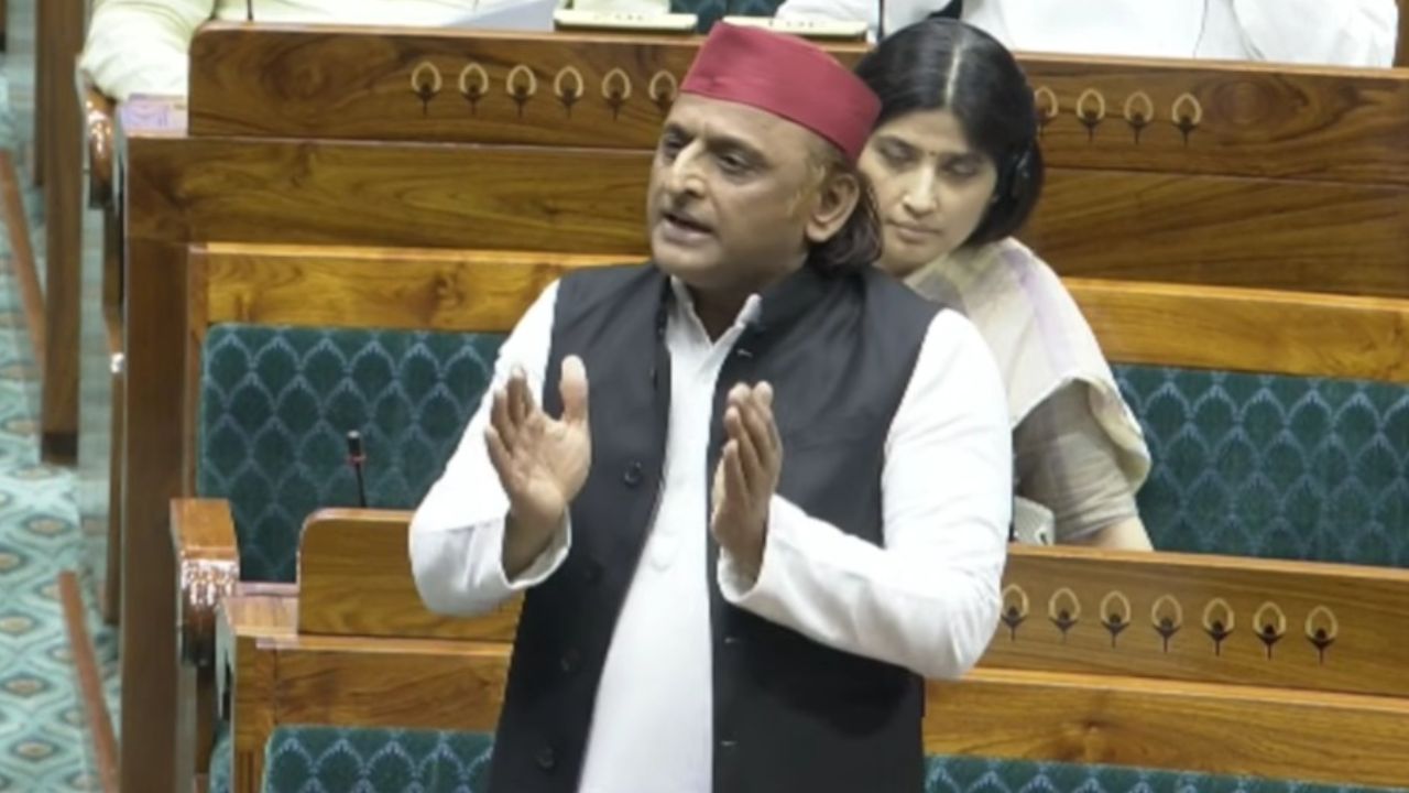 Women Reservation Bill: महिला आरक्षण बिल पर अखिलेश यादव का हमला, कहा- यह खुफिया लोगों की गुप्त योजना का हिस्सा