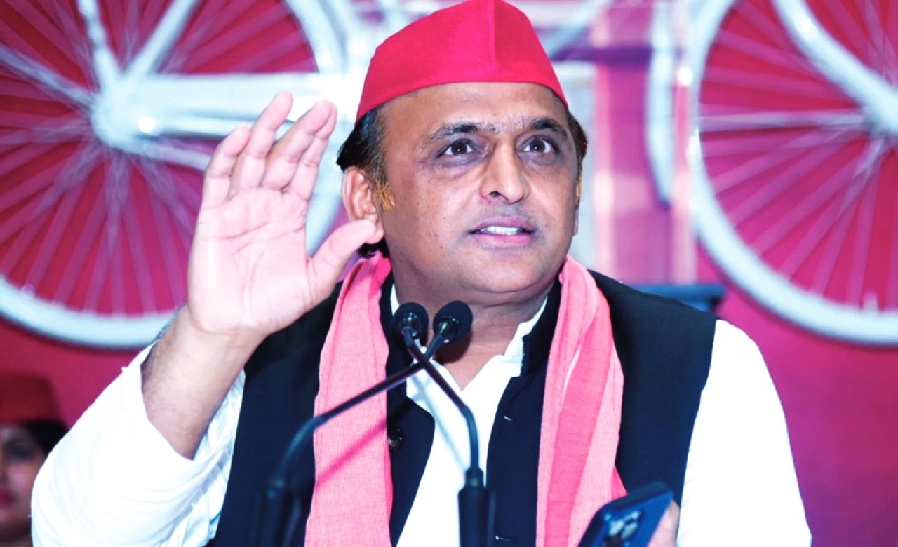 फसल बर्बादी पर सियासत तेज: अखिलेश यादव बोले- सरकार जमीन पर नहीं, सिर्फ हवा में काम कर रही