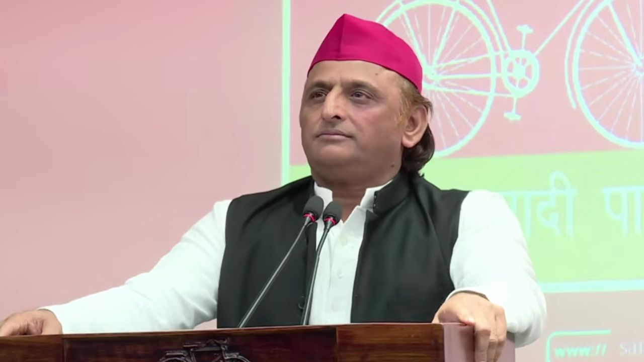 गाजीपुर कांड पर अखिलेश यादव का बड़ा ऐलान, पीड़ित परिवार को पांच लाख मुआवजा और न्याय का वादा