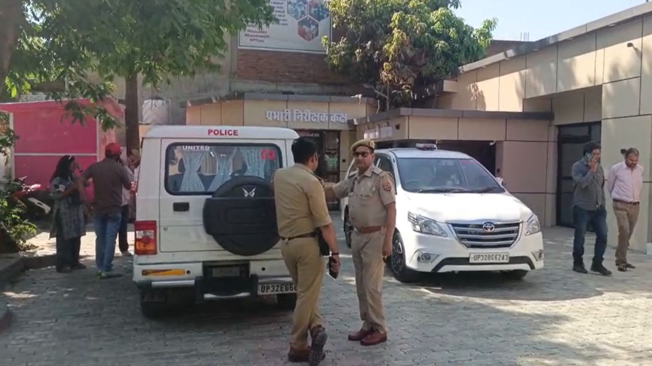 औरैया में एसीबी का बड़ा एक्शन, JE और लाइनमैन रिश्वत लेते गिरफ्तार