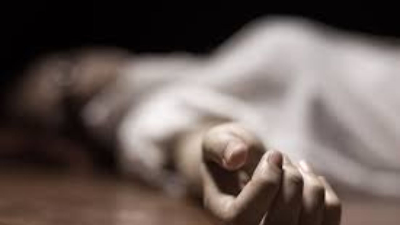 Crime News: बुलंदशहर में एक ही परिवार के 3 लोगों की हत्या, जानें क्या है पूरा मामला