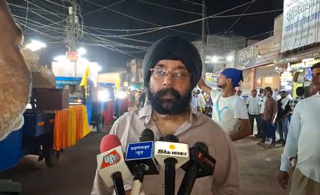 Chandauli News: लंगर के लिए सिलेंडर नहीं… गुरुद्वारा कमेटी ने प्रशासन पर लगाया बड़ा आरोप, पढे़ं पूरी खबर