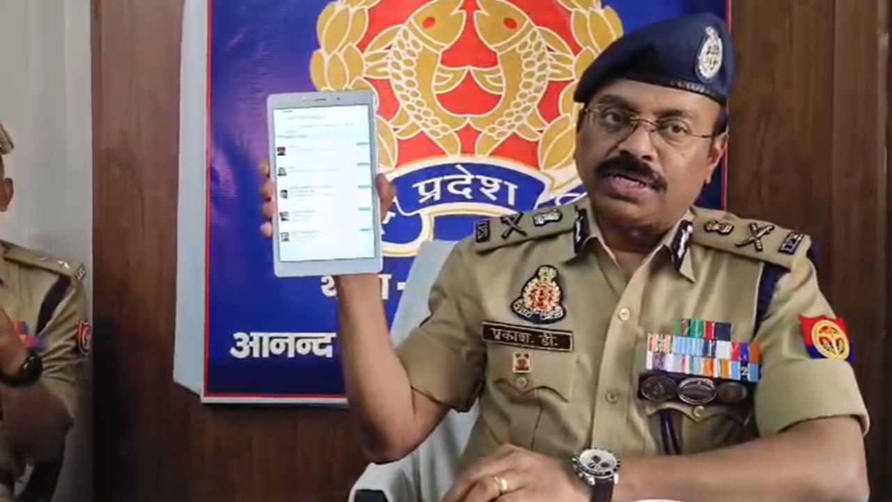 महराजगंज: आनंदनगर रेलवे स्टेशन का DG Railway ने जाना हाल, बोले-यात्रियों की सुरक्षा पहली प्राथमिकता