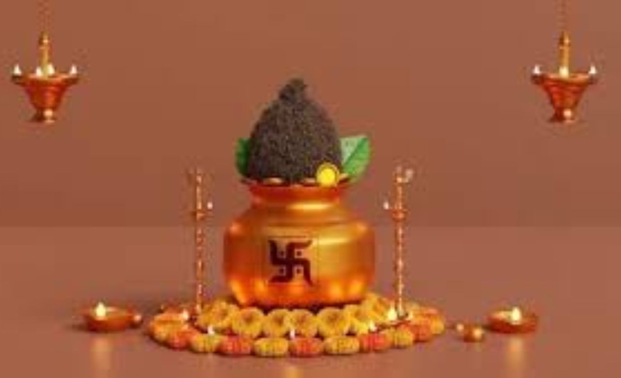 महंगाई की मार के बीच कब है Akshaya Tritiya? जानें खरीदारी का शुभ मुहूर्त