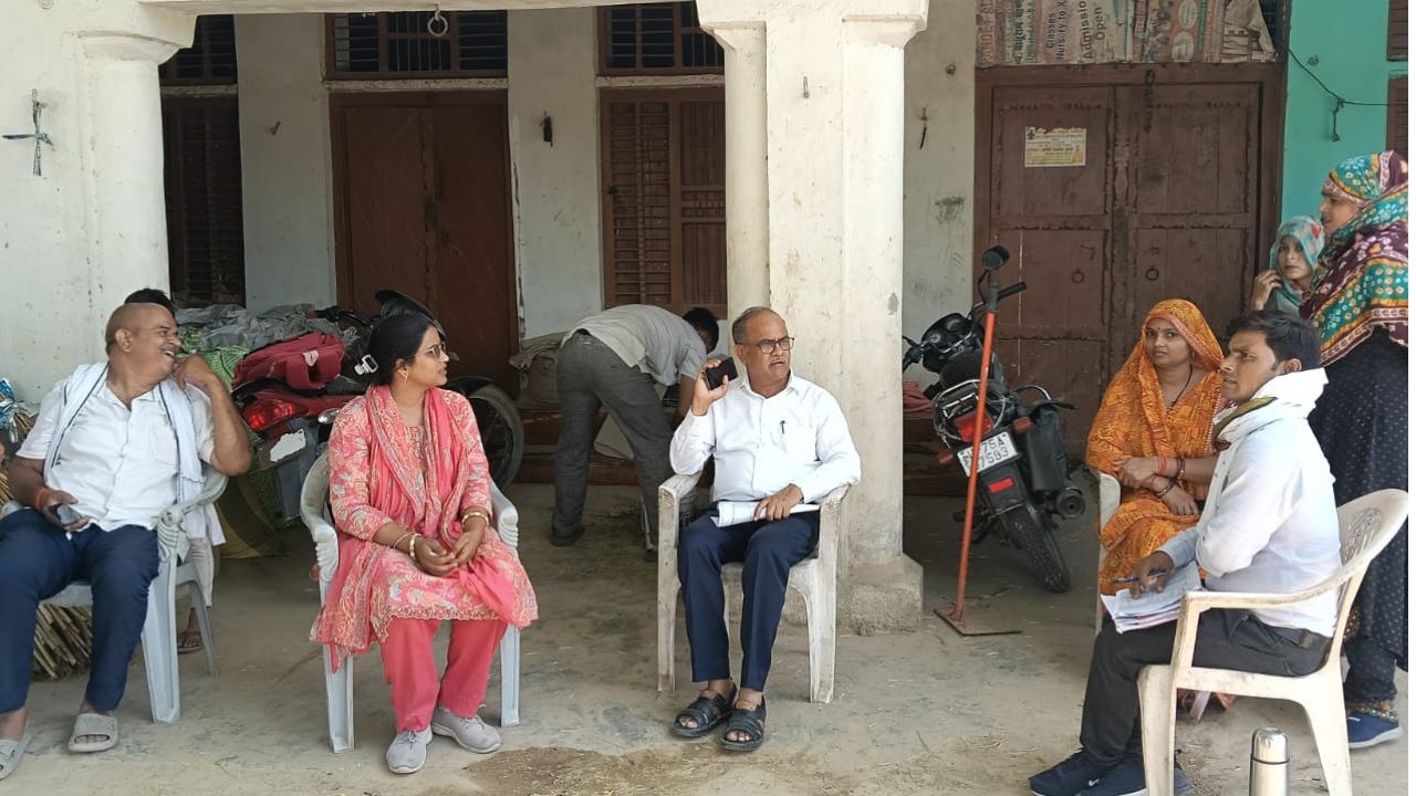 Auraiya News: नशे में धुत दबंगों ने महिला लेखपाल को दी गांव न आने की धमकी, सरकारी काम में बाधा डालने पर केस दर्ज