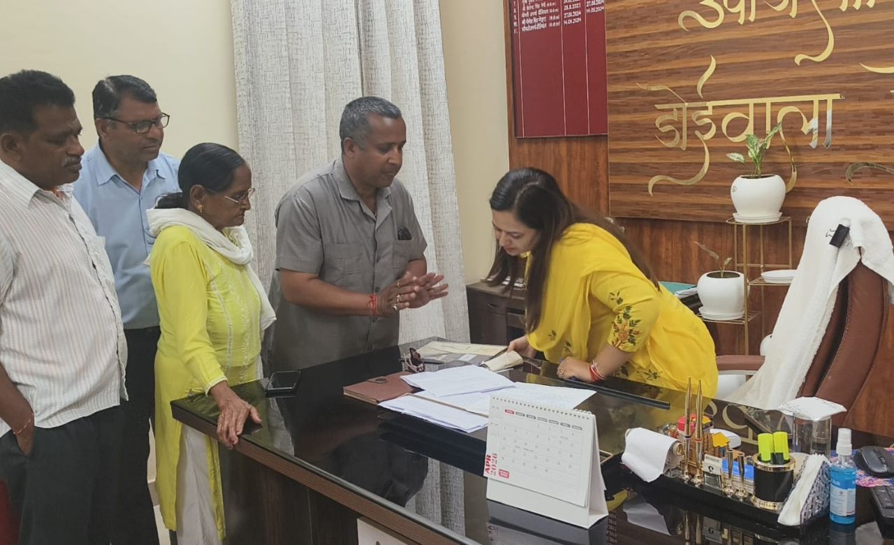 Video: राजीव नगर में सरकारी जमीन पर कब्जे का आरोप, एसडीएम से पैमाइश कराने की मांग