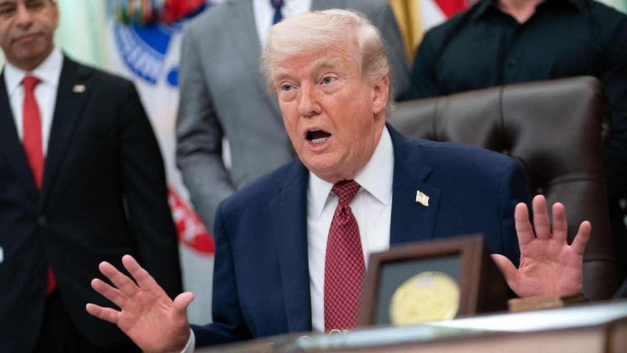 ट्रंप फिर क्यों झुके? बढ़ाया युद्धविराम, जानिये पाकिस्तान की है क्या भूमिका