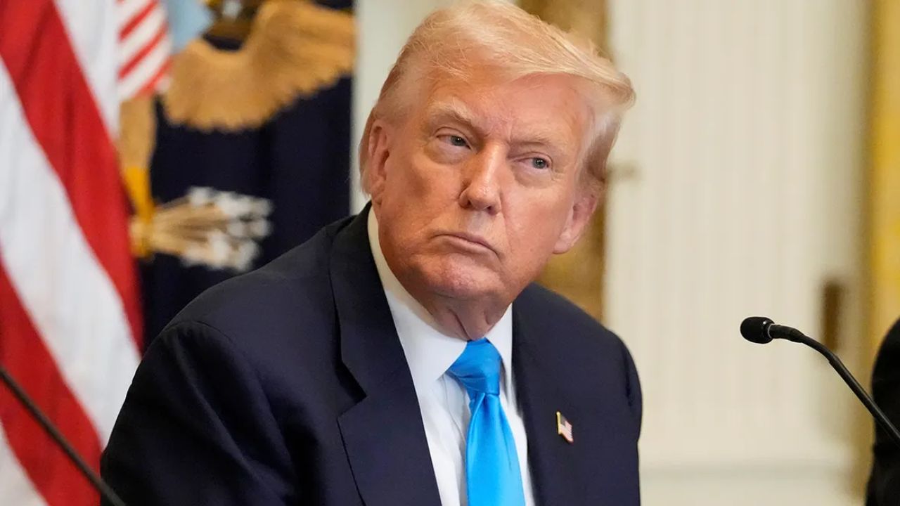 US Iran War: ट्रंप का बड़ा फैसला, ईरान वार्ता के लिए अधिकारियों की पाकिस्तान यात्रा रद्द