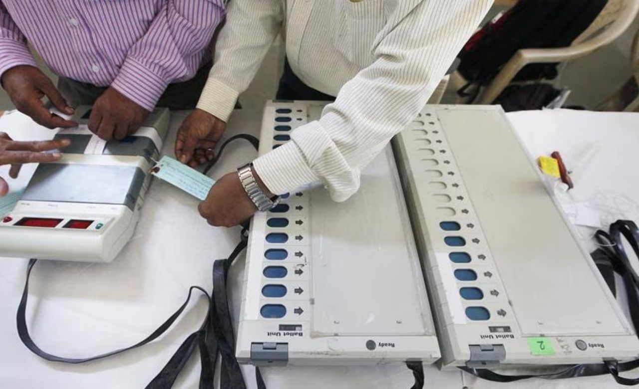 बॉम्बे हाई कोर्ट का ऐतिहासिक फैसला, चुनाव के बाद EVM मशीनों की जांच को मंजूरी; पढ़ें पूरी खबर