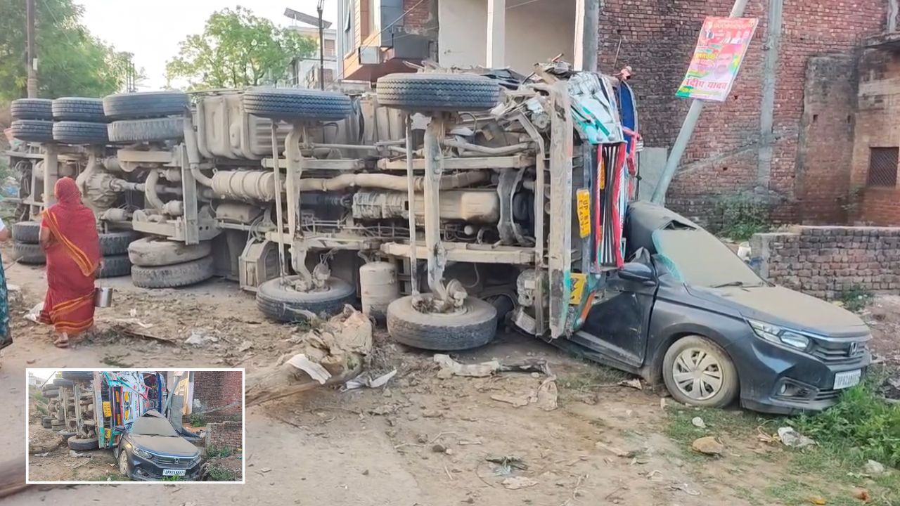 Etah: रेलवे पुल से खाई में गिरी बस और ट्रक, एक दर्जन लोग घायल