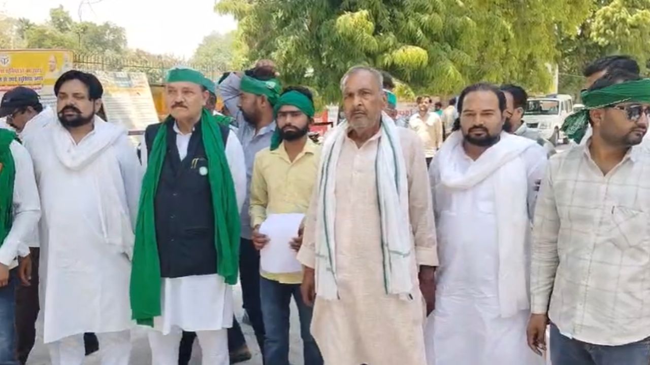 Fatehpur Farmers: भारतीय किसान यूनियन ने फतेहपुर में खोला मोर्चा, पहुंचे डीएम के पास