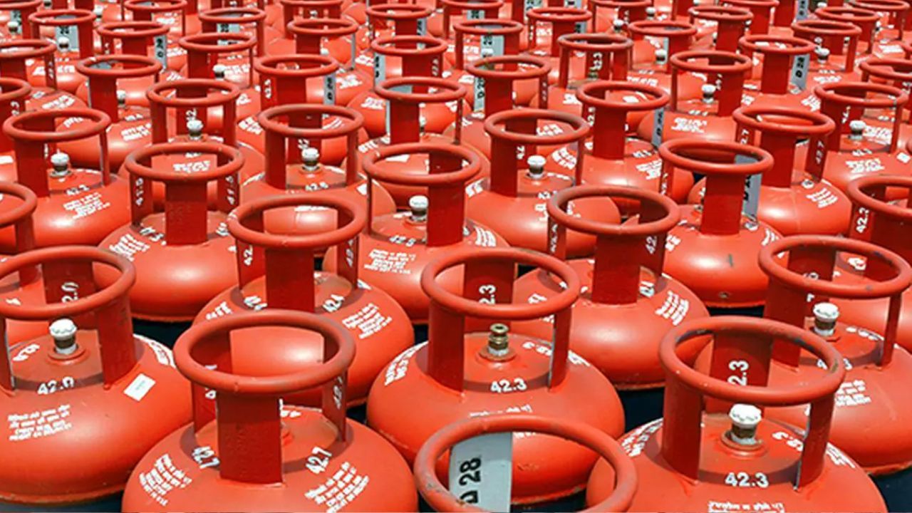 LPG सिलेंडर बुकिंग नियमों में बड़े बदलाव की तैयारी, अगले माह नई व्यवस्था लागू होने की संभावना