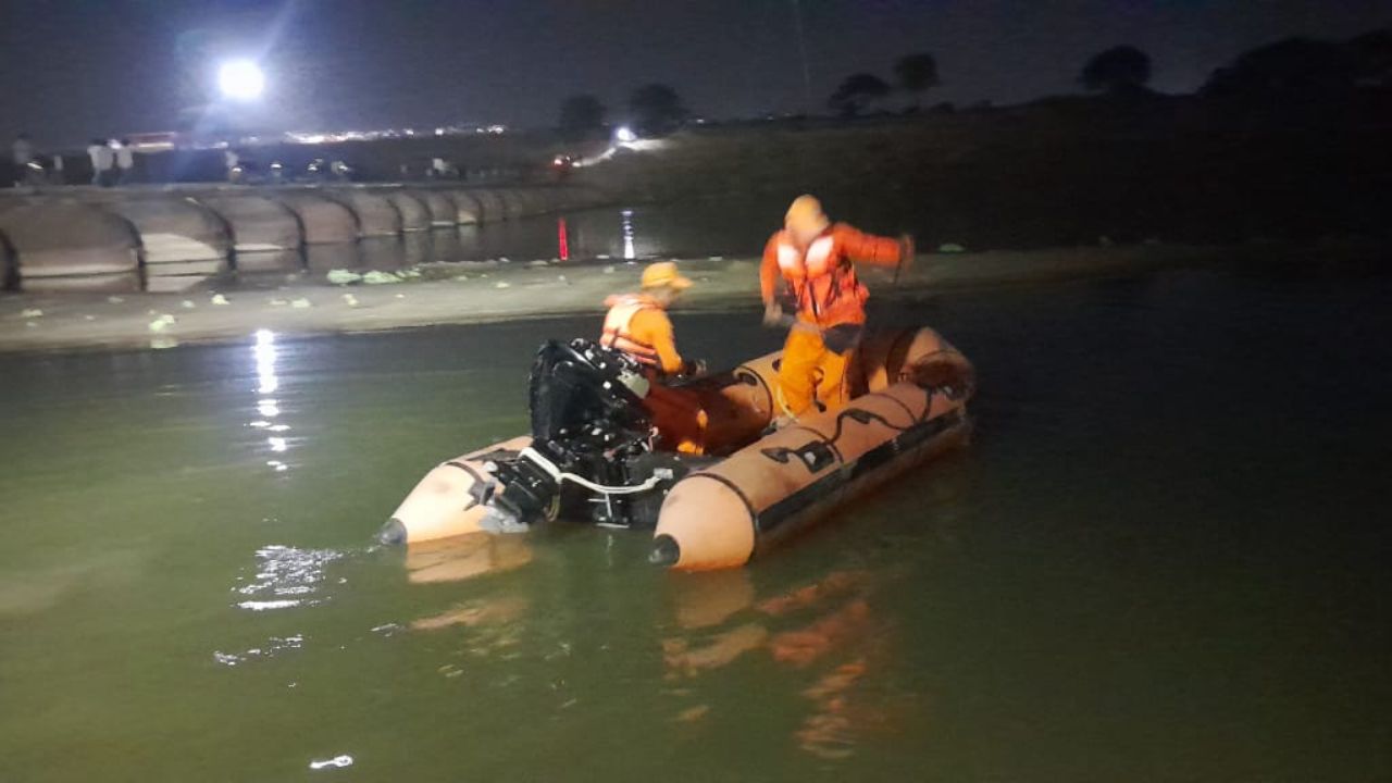 Gorakhpur News: मिर्जापुर के पास चार किशोरों के डूबने से हड़कंप, एनडीआरएफ ने संभाला मोर्चा