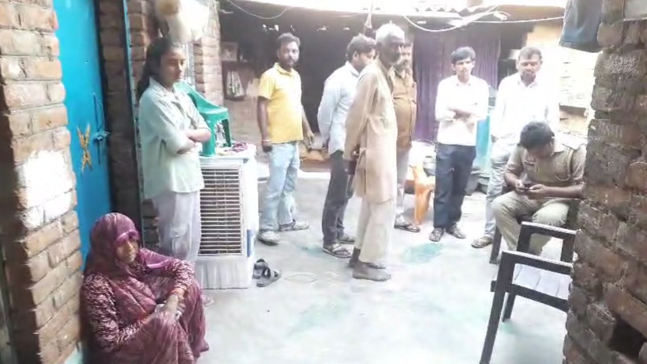 Hamirpur: परिवार को बंधक बनाकर लूटपाट, जानिए क्या कर रही पुलिस