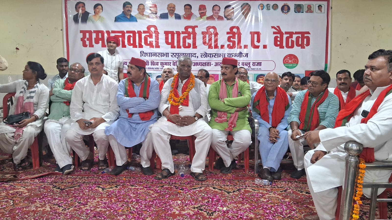 Kanpur Dehat News: ‘रूठों को मनाने’ की रणनीति के पीछे क्या है सपा का बड़ा प्लान, पढ़े पूरी खबर