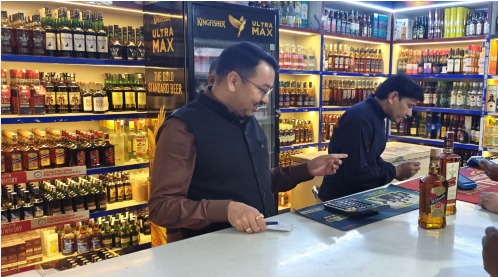 नैनीताल: मदिरा दुकानों पर छापेमारी, ओवररेटिंग करने वालों से ₹3.05 लाख जुर्माना वसूला