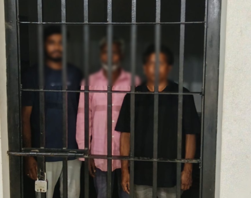 गोरखपुर: कुत्ते को खाना खिलाने के विवाद ने लिया हिंसक रूप, हत्या के प्रयास में तीन गिरफ्तार