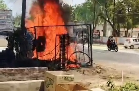 रायबरेली में आग का तांडव! ट्रांसफॉर्मर, तीन घर जले… बकरियों की मौत