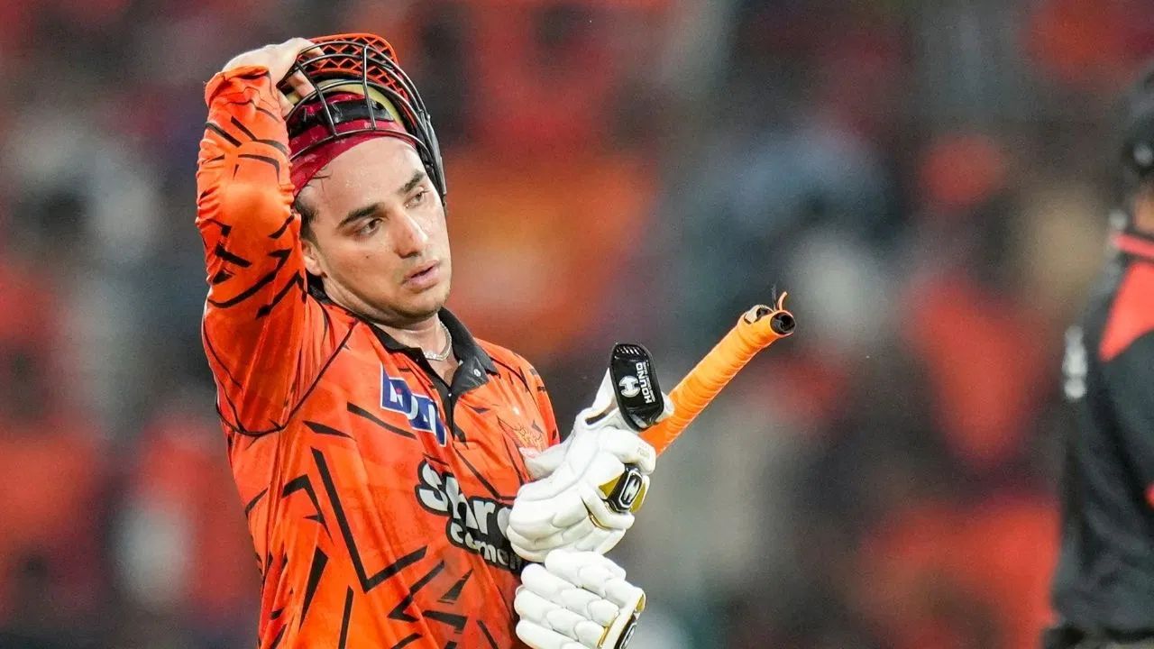 IPL 2026: अभिषेक शर्मा ने आईपीएल में रचा इतिहास, इन प्लेयरों को छोड़ा पीछे