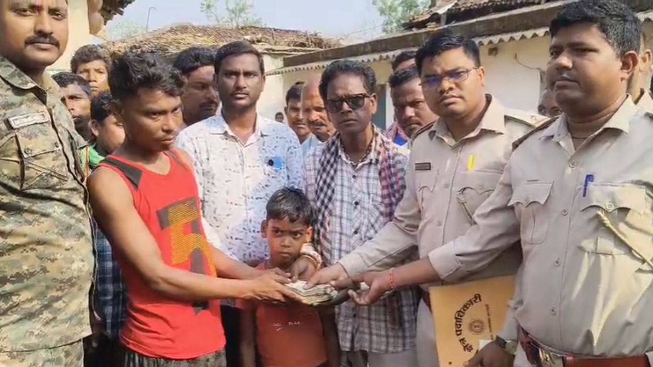 Jharkhand News: ईचागढ़ में जंगली हाथियों का तांडव, मां-बेटी की दर्दनाक मौत