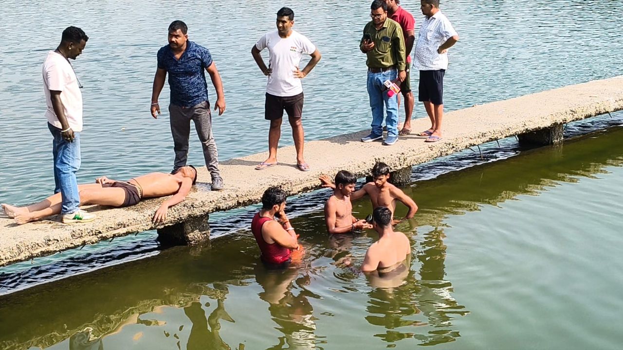 Jharkhand: स्कूल से भागकर गए थे नहाने, हुआ ये बड़ा हादसा