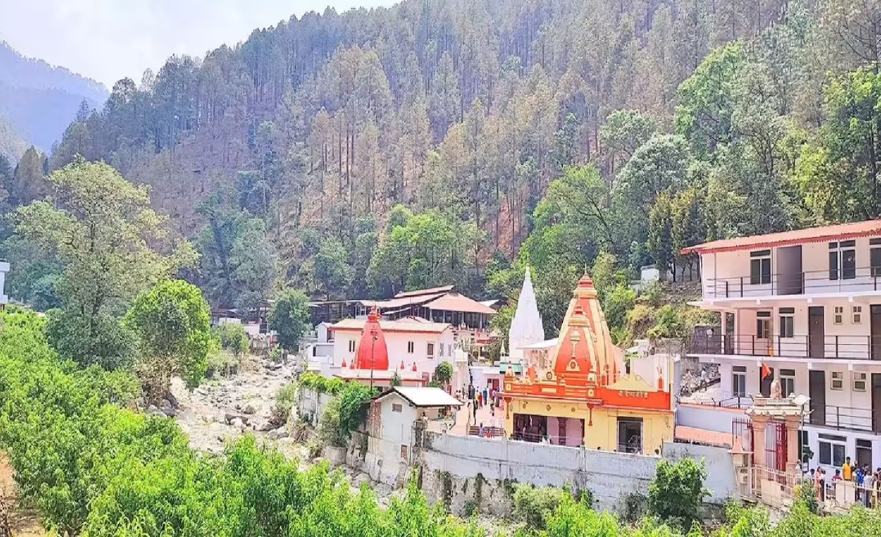 कैंची धाम जाने से पहले जान लें यह जरूरी बात, क्या लेकर लौटते हैं भक्त