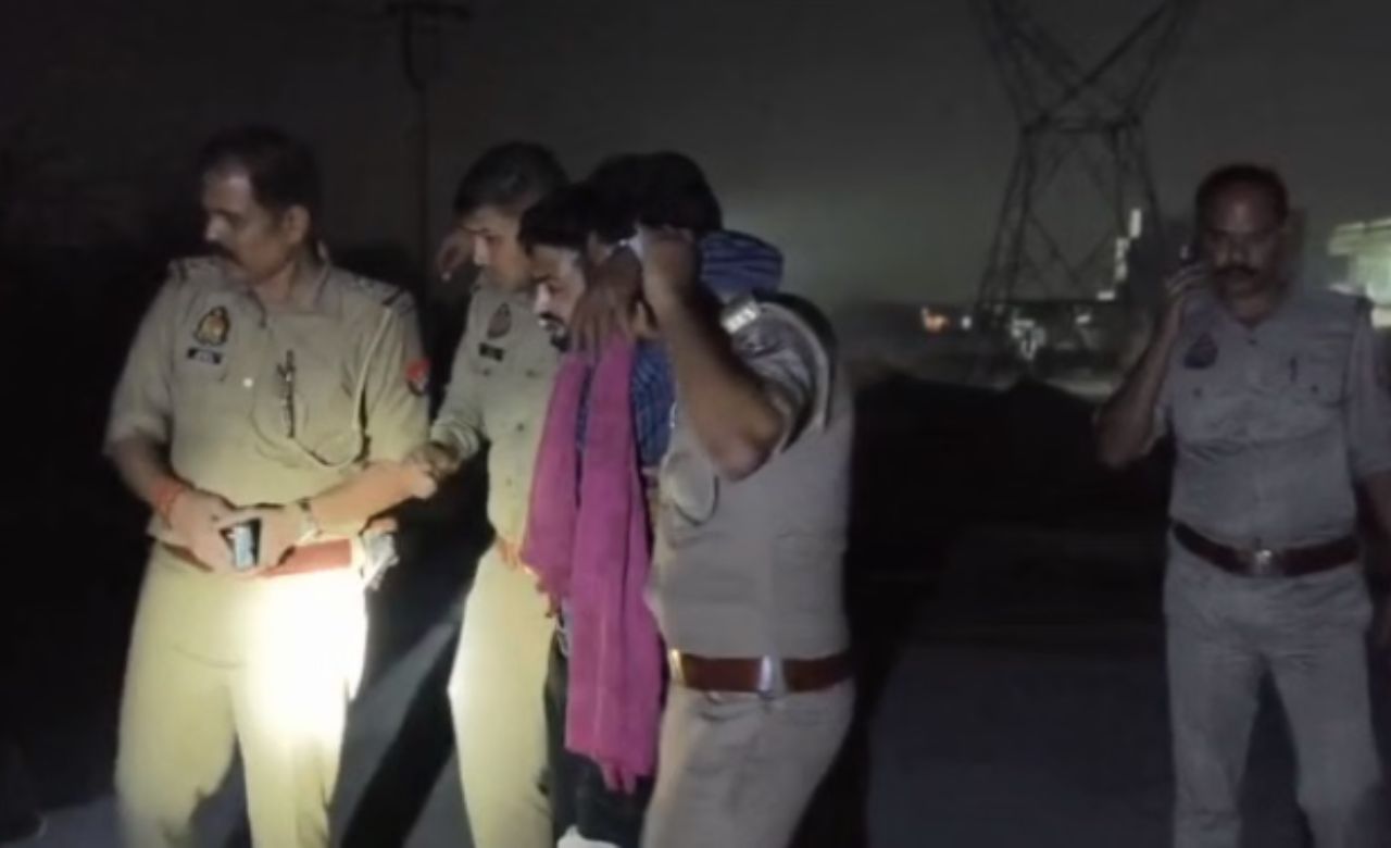 Kanpur News: मुठभेड़ में घायल बदमाश चार दरोगा को चकमा देकर अस्पताल से फरार, उठे बड़े सवाल