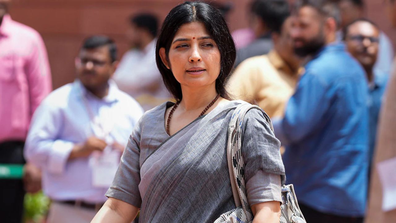 Mainpuri: मैनपुरी में गेहूं खरीद केंद्रों पर अव्यवस्था… सांसद डिंपल यादव ने किसानों की समस्याओं पर प्रशासन को घेरा