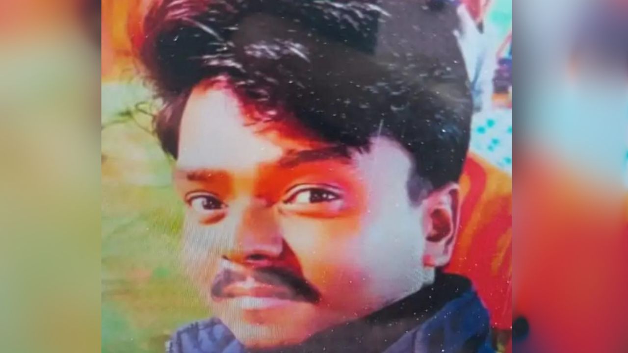 Uttar Pradesh: देवरिया में तैरता मिला युवक का शव