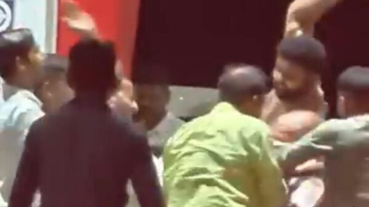 महराजगंज में बारातियों और पेट्रोल पंप कर्मियों के बीच मारपीट और हंगामा