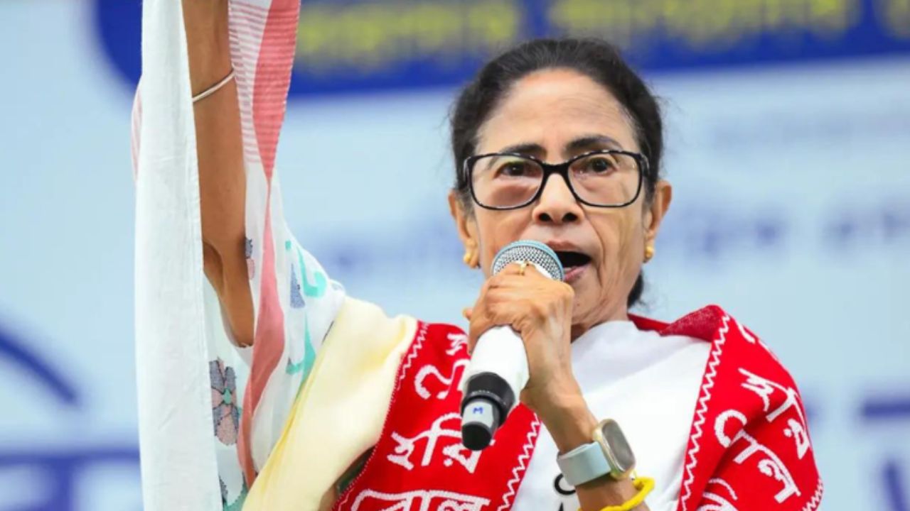 क्या भवानीपुर में ममता बनर्जी अपना गढ़ बचा पाएंगी या BJP करेगी बड़ा उलटफेर?