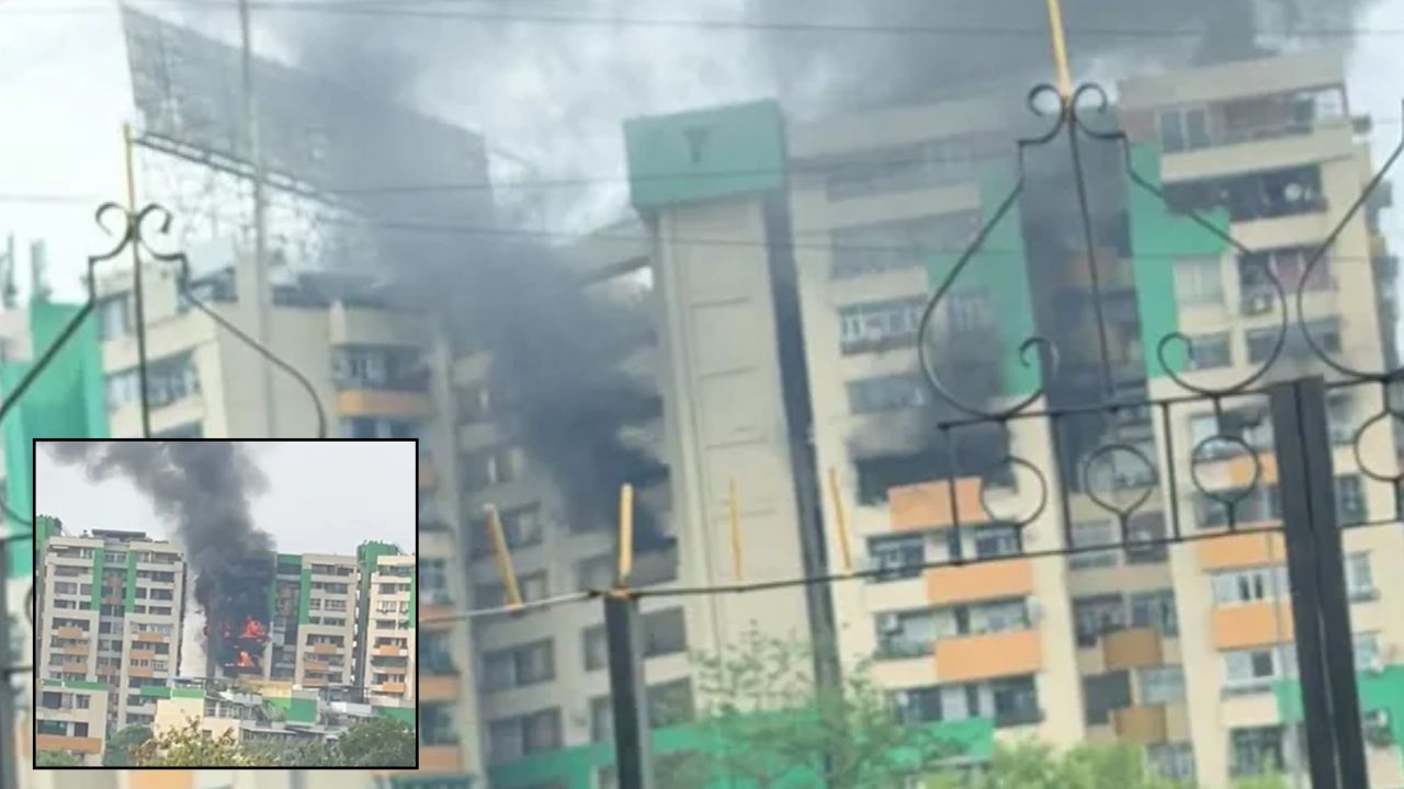Ghaziabad Fire: इंदिरापुरम गौड़ ग्रीन एवेन्यू के फ्लैट में लगी आग, पूरे इलाके में अफरा-तफरी का माहौल
