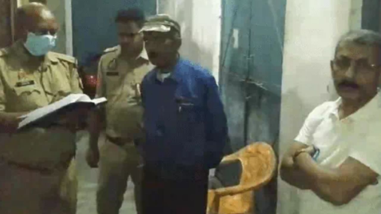 मेरठ में बेटी की लाश के साथ 4 महीने तक बैठ परफ्यूम डाल बदबू मिटाता रहा पिता