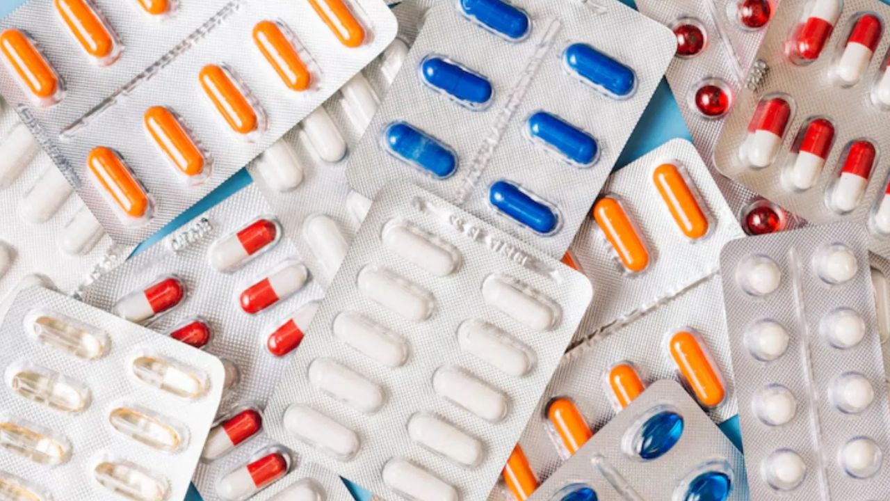 New Delhi: मोबाइल फार्मेसी से घर बैठे मिलेगी सस्ती दवाएं अब नहीं करनी पड़ेगी लंबी भाग-दौड़