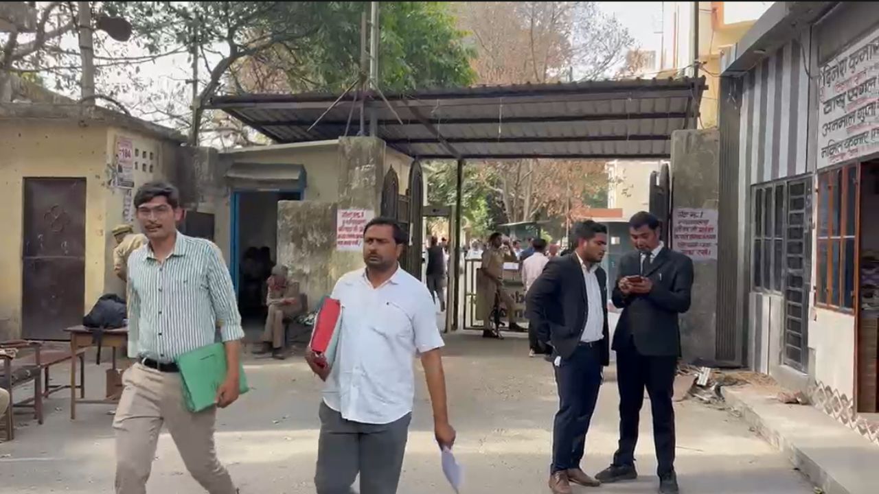 Muzaffarnagar: कोर्ट का बड़ा फैसला, हत्या के मामले में 3 बेटों सहित मां को सुनाई फांसी की सजा