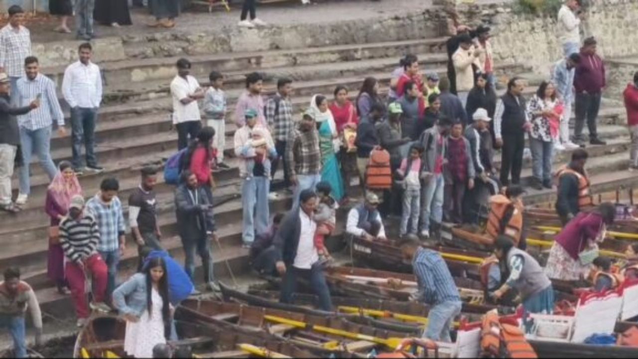 भीड़ से जाम, महंगाई से परेशान; पर्यटकों के लिए मुश्किल बना नैनीताल