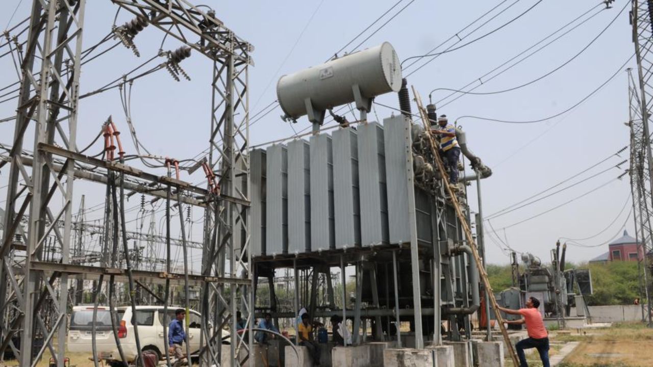 Noida Power Cut Alert! आज कई सेक्टरों में बिजली रहेगी बंद, जानें पूरा शेड्यूल