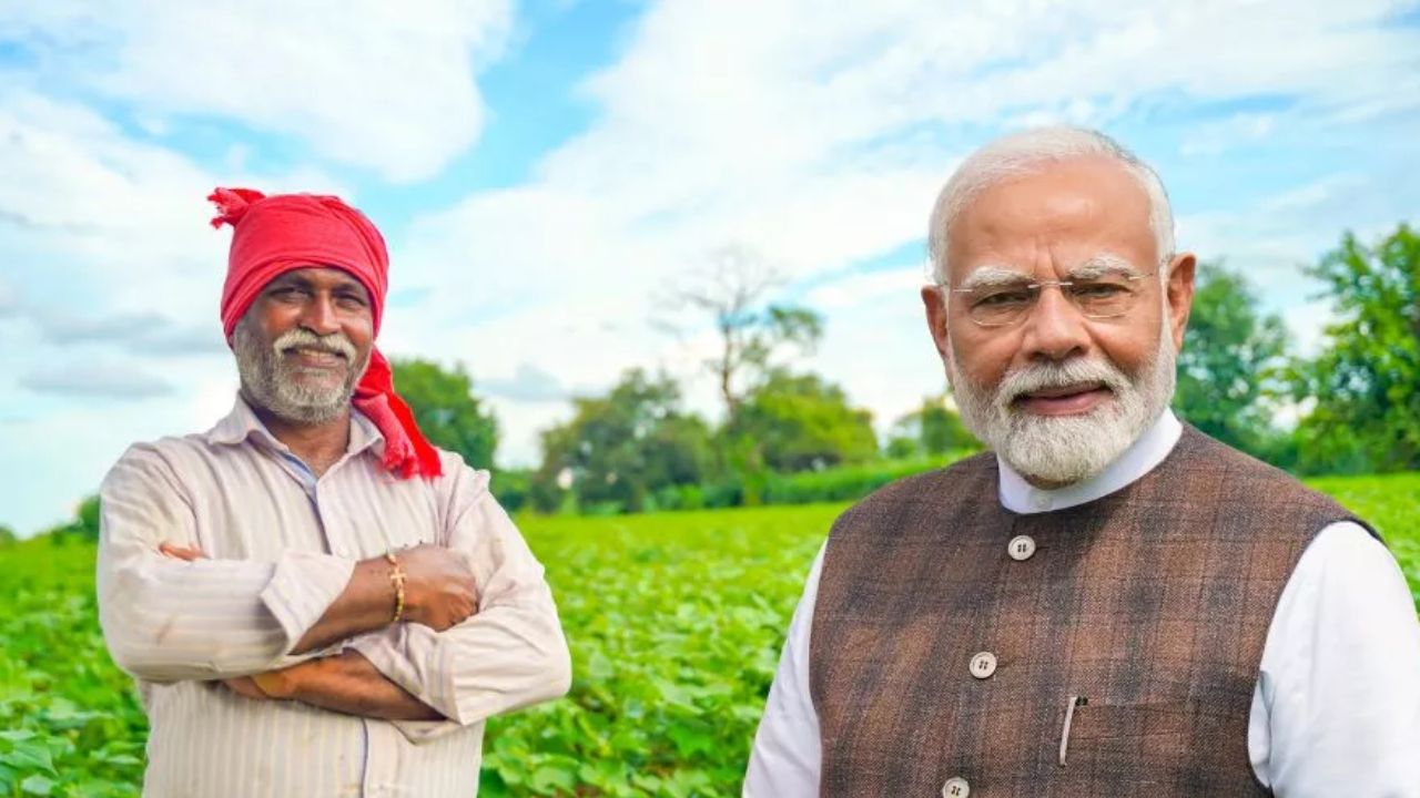 गांव के किसानों के लिए यूनिक फार्मर ID पाने का प्रोसेस आसान कर दिया गया है। एप्लीकेंट अपने राज्य के एग्रीस्टैक पोर्टल या पास के एग्रीकल्चर डिपार्टमेंट ऑफिस जाकर इस ID के लिए ऑनलाइन अप्लाई कर सकते हैं। उनके पास आधार कार्ड, आधार से जुड़ा मोबाइल नंबर और जमीन के वैलिड डॉक्यूमेंट होने चाहिए।