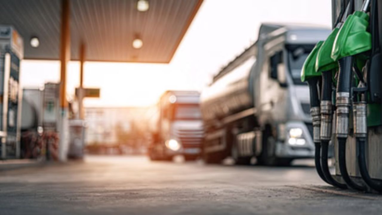 दिल्ली-एनसीआर में क्या है Petrol Price, जानिए ताजा अपडेट