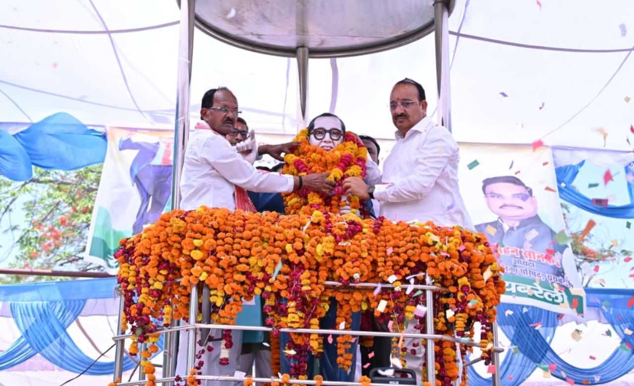 जयंती पर मंत्री दिनेश प्रताप सिंह ने डॉ.अंबेडकर को नमन कर दी श्रद्धांजलि
