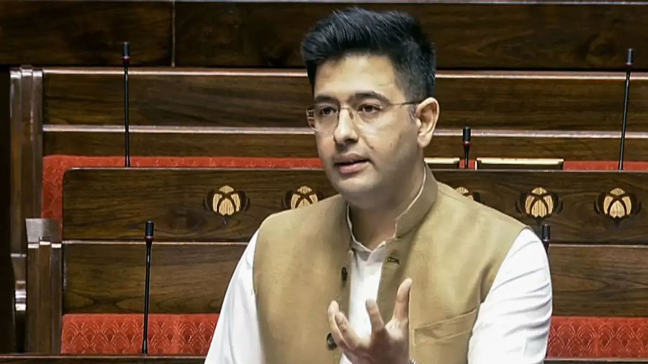 राघव चड्ढा और AAP में बढ़ती दूरियां, पंजाब चुनाव पर क्या होगा असर? जानिये पूरा अपडेट