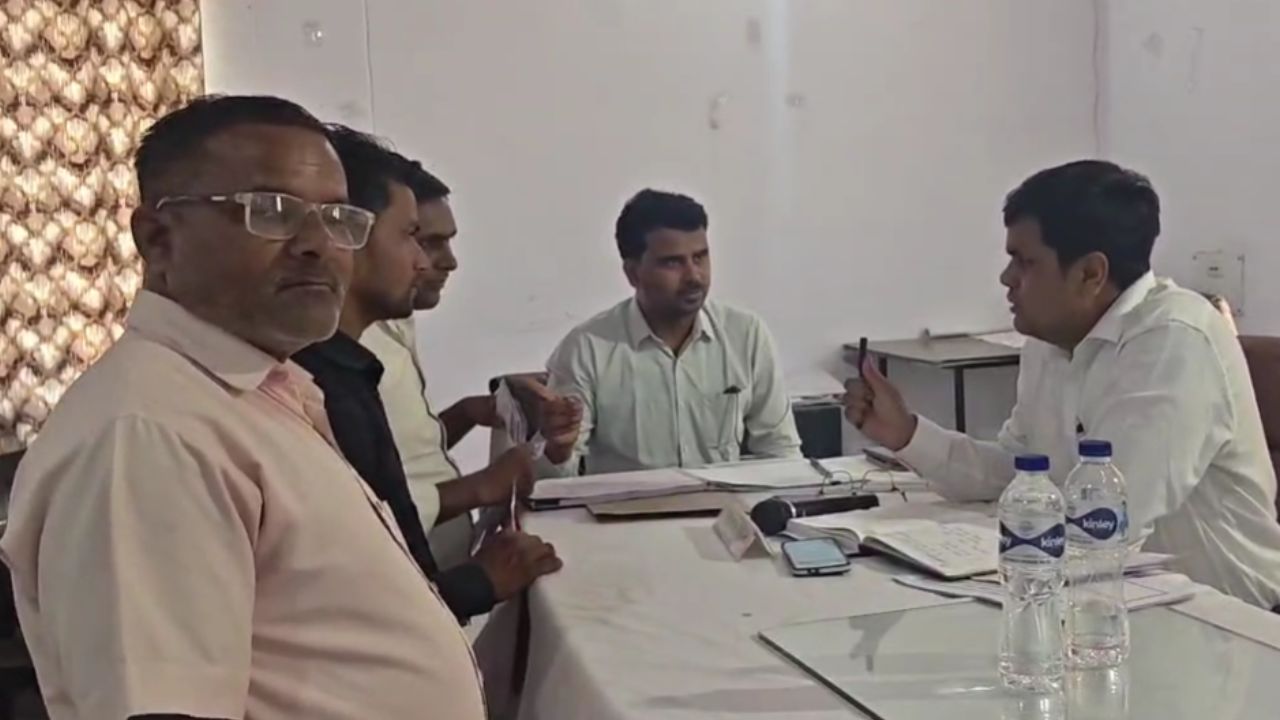 बदायूं में फाइनेंस रिकवरी के नाम पर गुंडागर्दी, युवक से बाइक छीनी