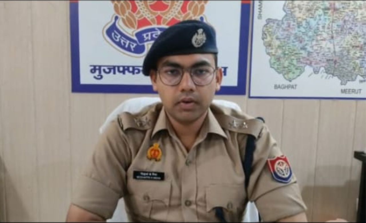 Muzaffarnagar : पतंग उड़ाने के विवाद में 3 भाइयों को बंधक बनाकर बेरहमी से पीटा, अर्धनग्न कर बेल्टों से मारा, 2 गिरफ्तार