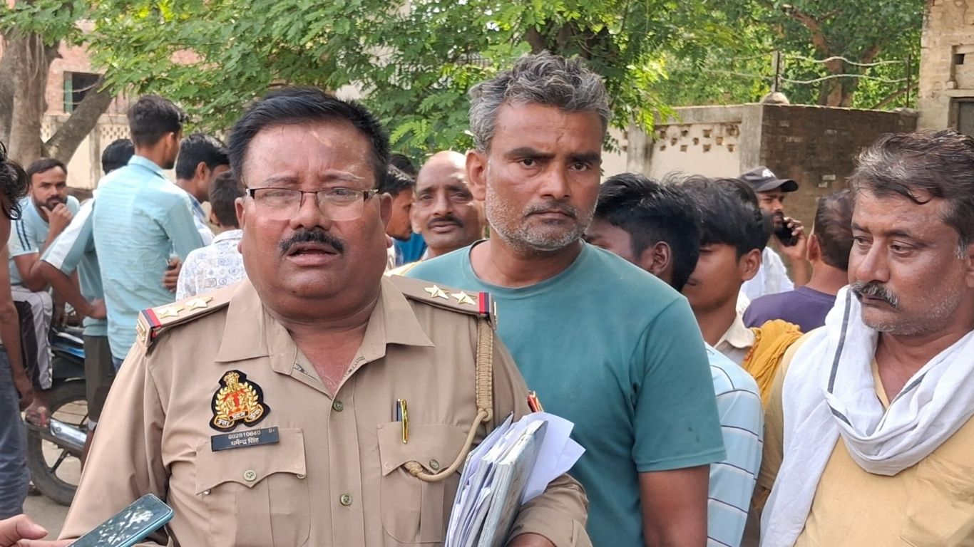 Kanpur Dehat: 11 हजार वोल्ट लाइन टूटने से 5 मवेशियों की मौत, कैसे टला बड़ा हादसा