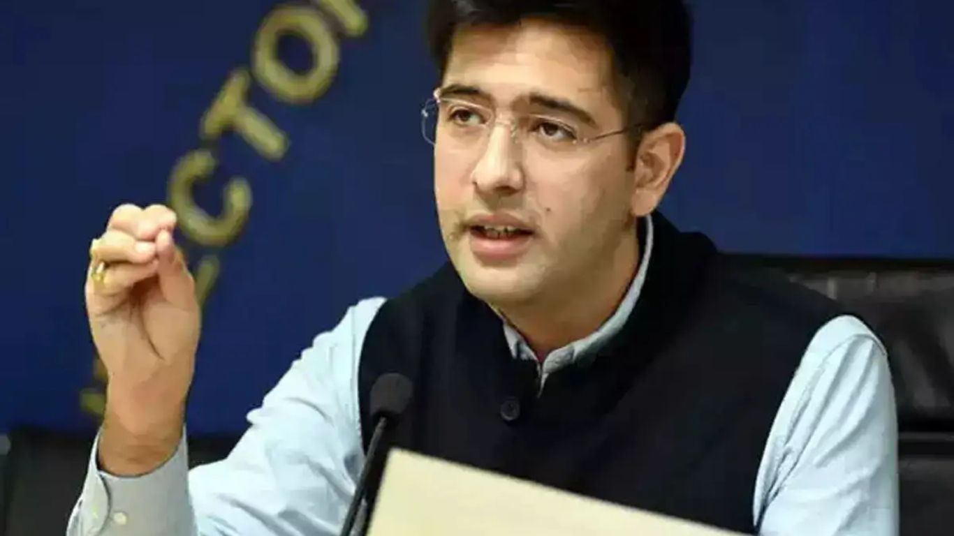 BIG BREAKING: ‘खुद से इस्तीफा नहीं देंगे राघव चड्ढा’, AAP से आर-पार की जंग के बीच सूत्रों का बड़ा दावा
