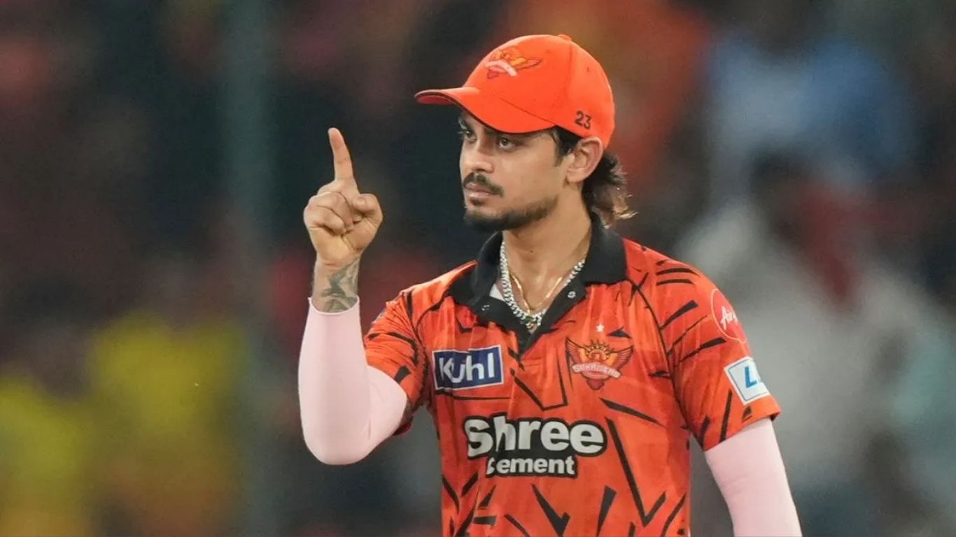 IPL 2026: क्या पैट कमिंस की वापसी के बाद भी ईशान किशन बने रहेंगे SRH के कप्तान? संजय बांगड़ ने दिया बड़ा बयान